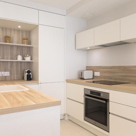 Santa Monica Parking Gratuit Apartment อานซี ภายนอก รูปภาพ